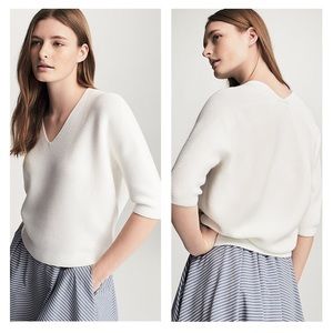 Uniqlo 3D cocoon sweater cream